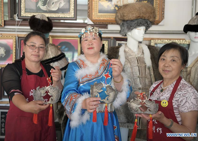 NE China's Ethnic Minority Families Shake off Poverty